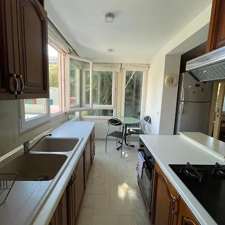 Chic Retreat - Stylish In Bllok, Daire