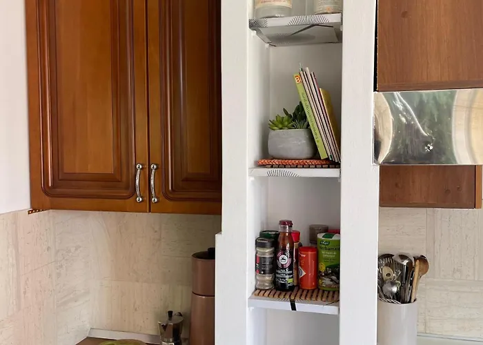 דירה Chic Retreat - Stylish In Bllok, טיראנה