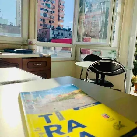 Chic Retreat - Stylish In Bllok, *