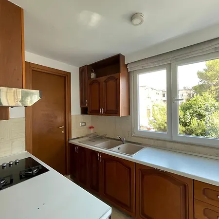 Chic Retreat - Stylish In Bllok,