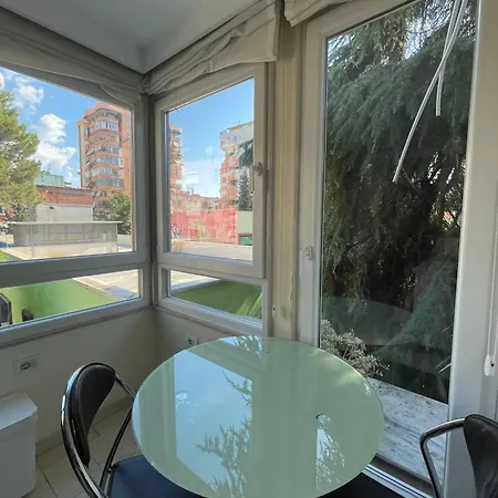 Chic Retreat - Stylish In Bllok, *