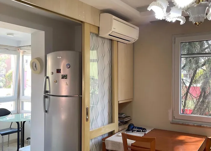 Chic Retreat - Stylish In Bllok, Apartamento *