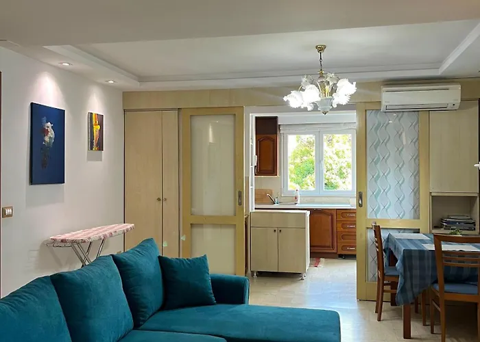 Chic Retreat - Stylish In Bllok, 地拉那